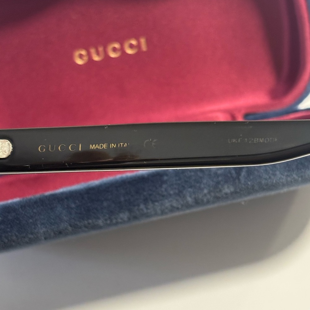 Gucci - Picture 4 of 4